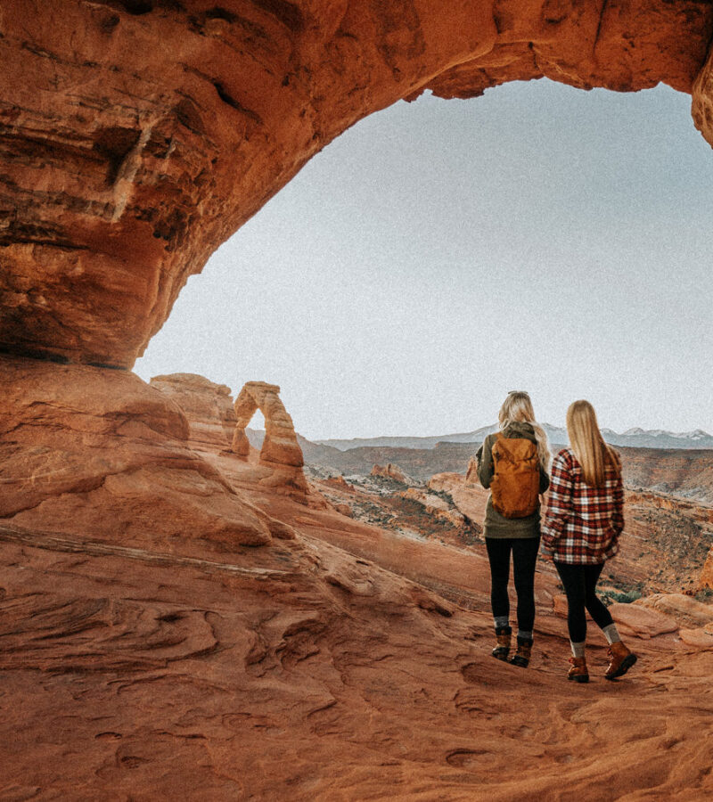 Delicate Arch Hiking with Friends in Moab Utah
