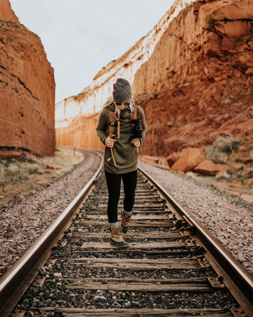 Corona Arch Moab Utah Hiking Girl Peak Design Mounts