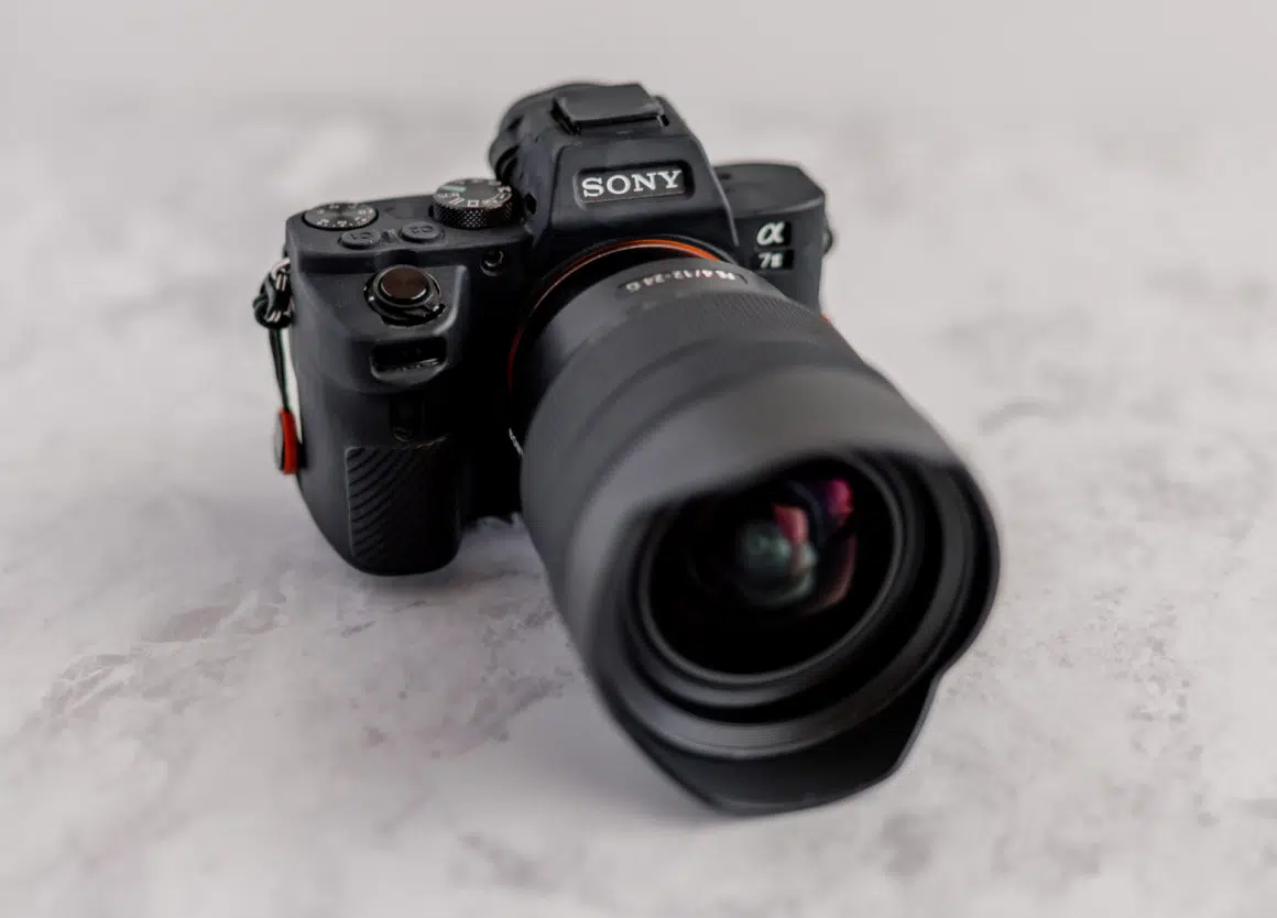 Sony A7RIII Camera with-35mm 1.4-Lens